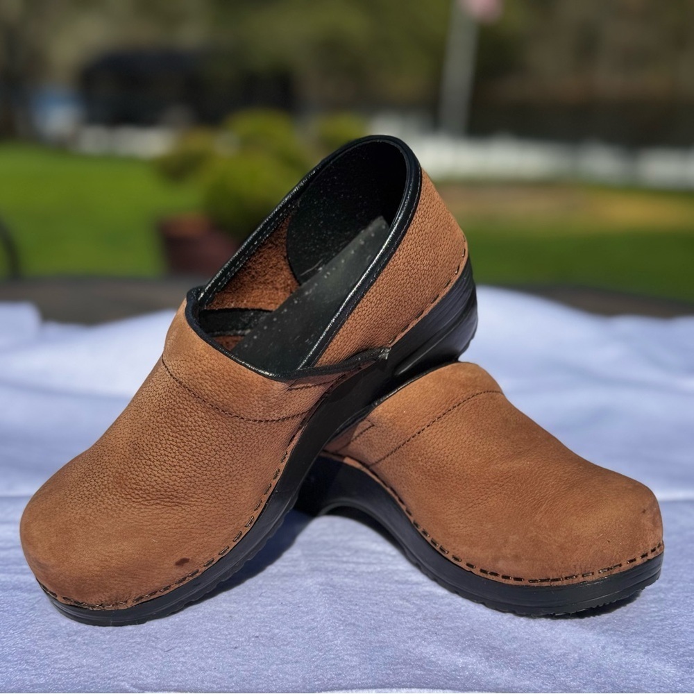 Sanita Pro Oil Leather Clogs Brown Size 39 Wide Comfort Nursing Dansko Style
